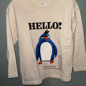 H&M Kids Cream Long Sleeve with Blue Penguin Graphic